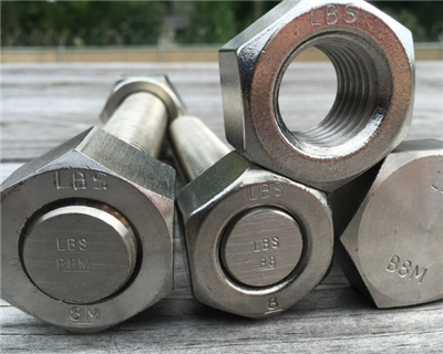 Ce sunt elementele de fixare de gradul 8