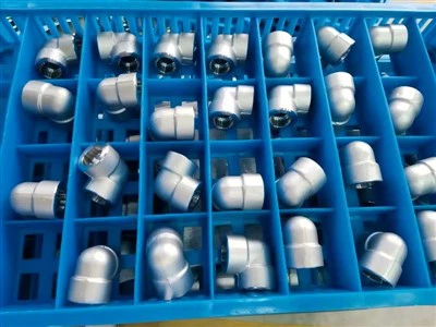 0,75" cot la 90 de grade, SW, 3000, ASME B16.11, A182 F51, NACE